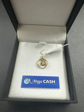 LADIES 18CT GOLD/DIAMOND PENDANT
